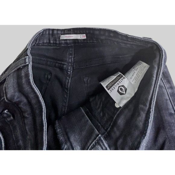 Levi's 711 Skinny Black Distressed Torn Jeans Sz 28 Midrise Stretch 30" Inseam - Picture 4 of 7
